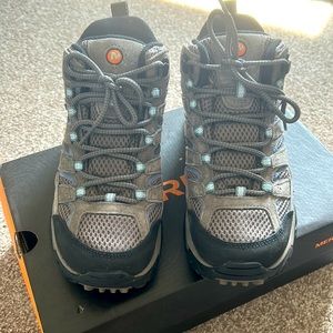 Never worn Merrell hiking boots